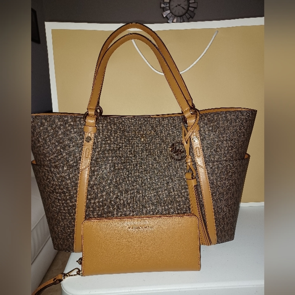 Michael Kors Purse and Wallet